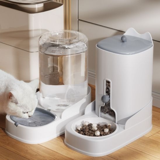 Distributeur de croquettes pour chat | DistronCats™ - L'avenir des chats